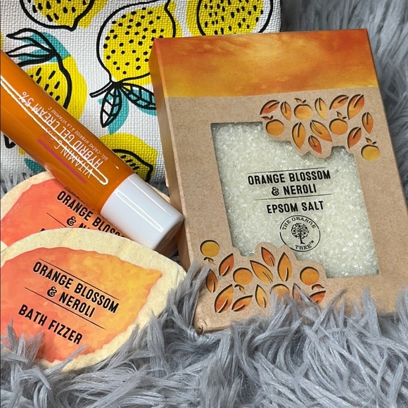 IPSY Lemon Print Cosmetic Bag & Beauty Bundle Citrus Focused Theme Gifts - Picture 8 of 10